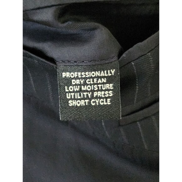 JoS A Bank Mens Wool Pinstripe Blazer Jacket Black 3-Button Notch Lapel Size 52R - Picture 6 of 9
